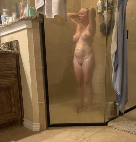 Amateur Wives and Girlfriends