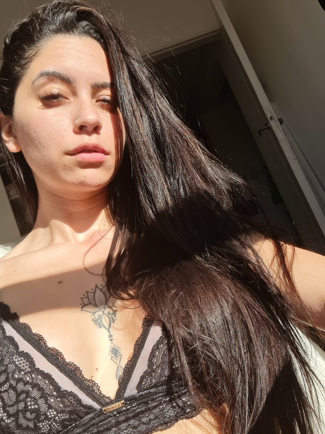 A good slut wakes up ready to fuck every morning