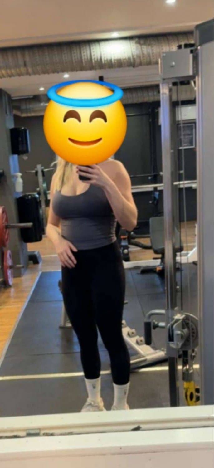 Online slut wants her discord dms filled from men online, to make her bf jealous