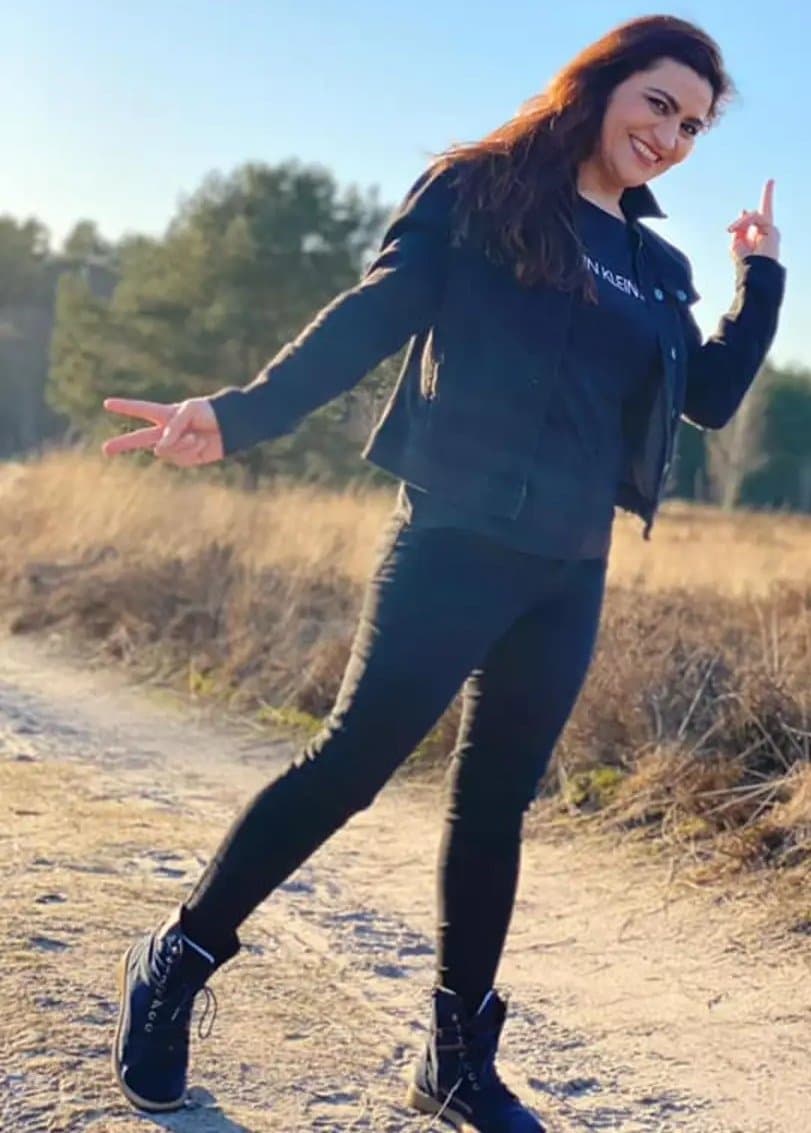 Afghan mature wife needs sperm from all penises