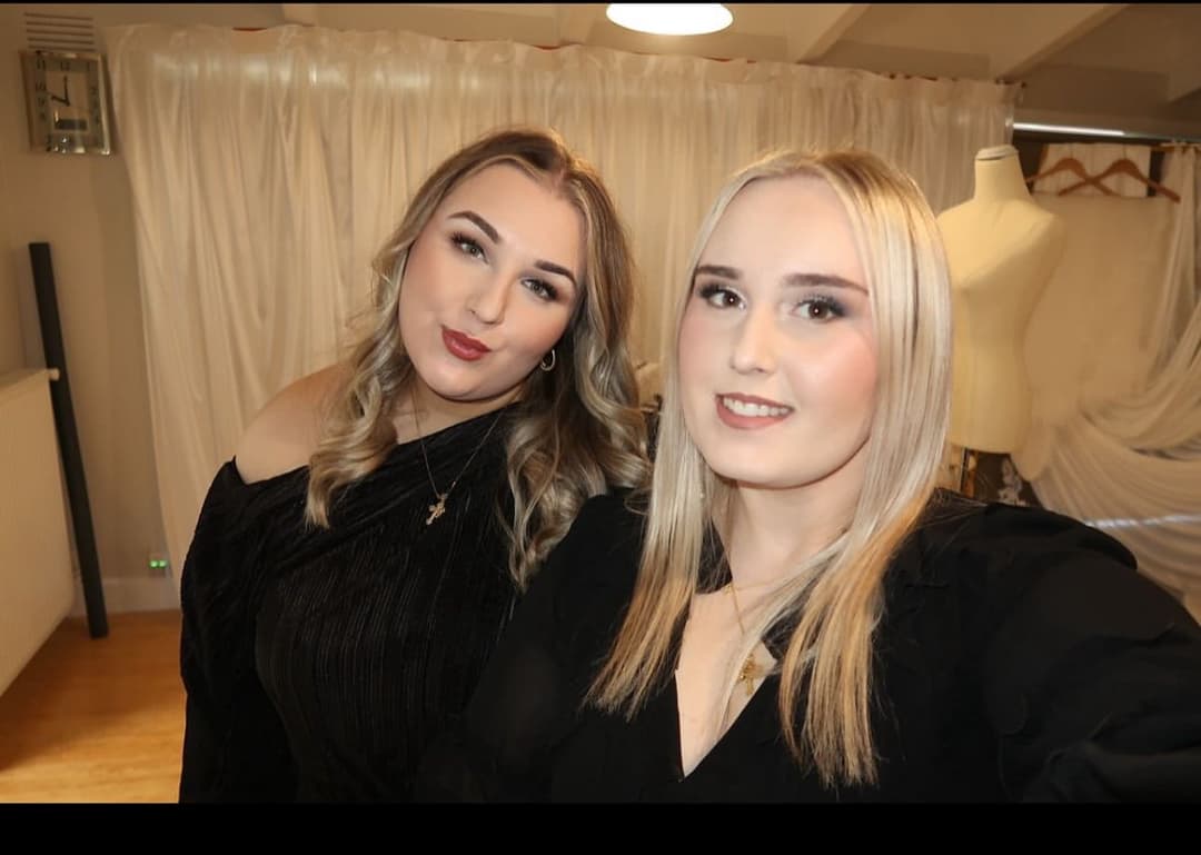 Kik fitfunseeker to discuss this blonde Aussie bbw and her fuckable face and DSLs. Tribs, edits, cap