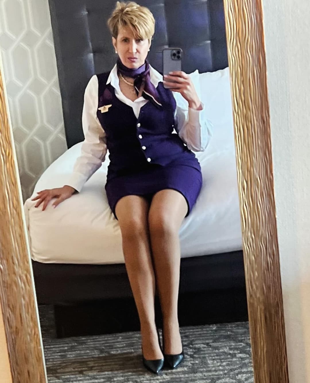 Thick Gilf flight attendant