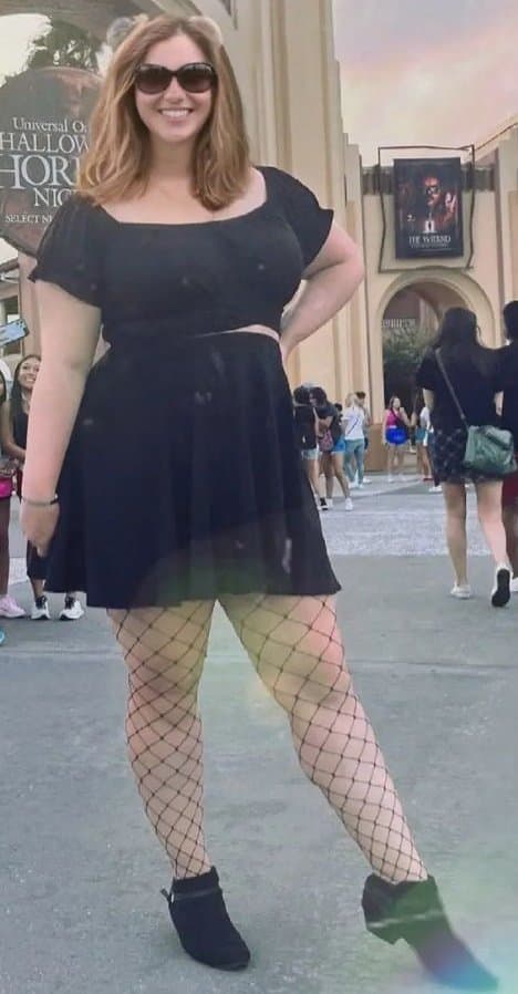 Click to view full size Dumb flat ass slut Rachel