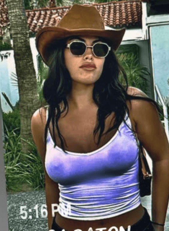 influencer nipple slip caught