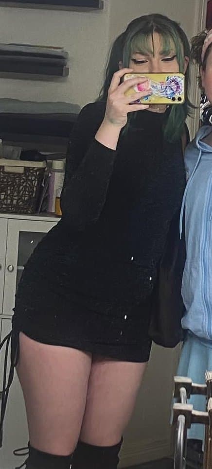 Sexy Teens Ass + Face Pics