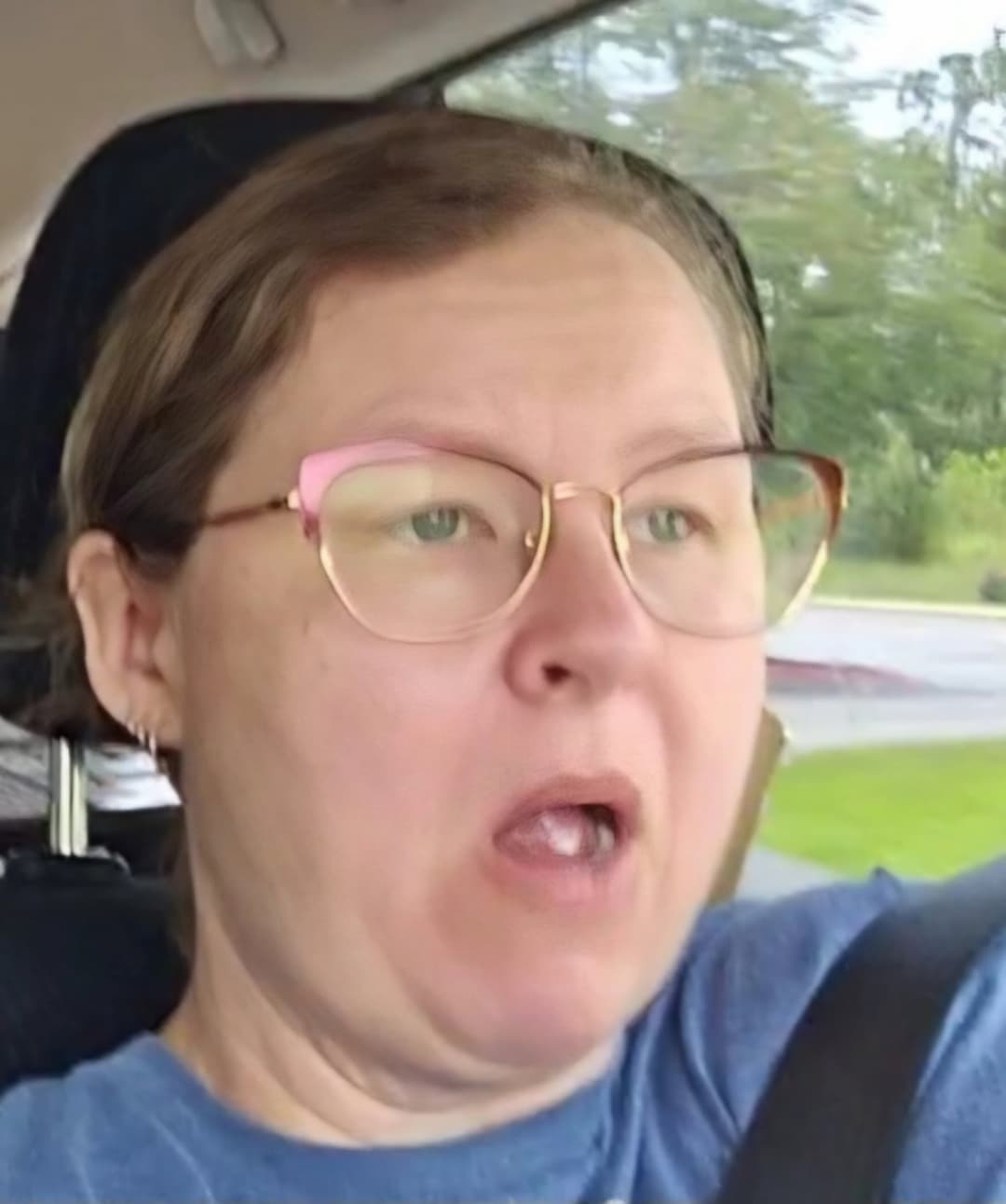 Click to view full size Fat Pig Amber Stuffing her fat face