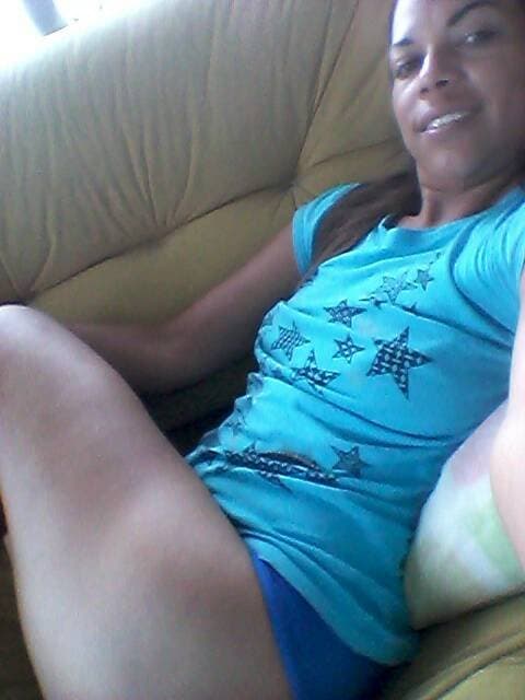 Click to view full size Latina wife slut...a.k.a La Perra Madura