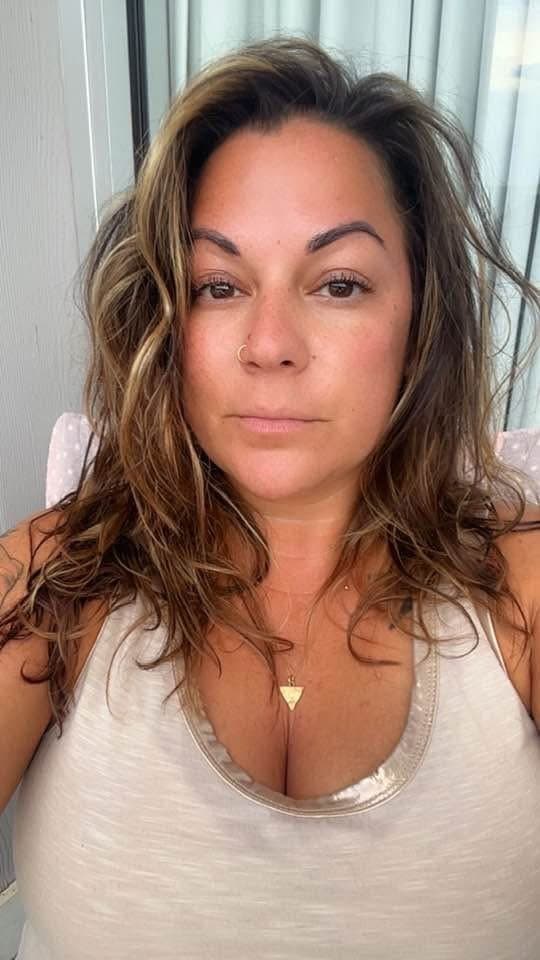 I really want to fuck titty fuck my friends mom