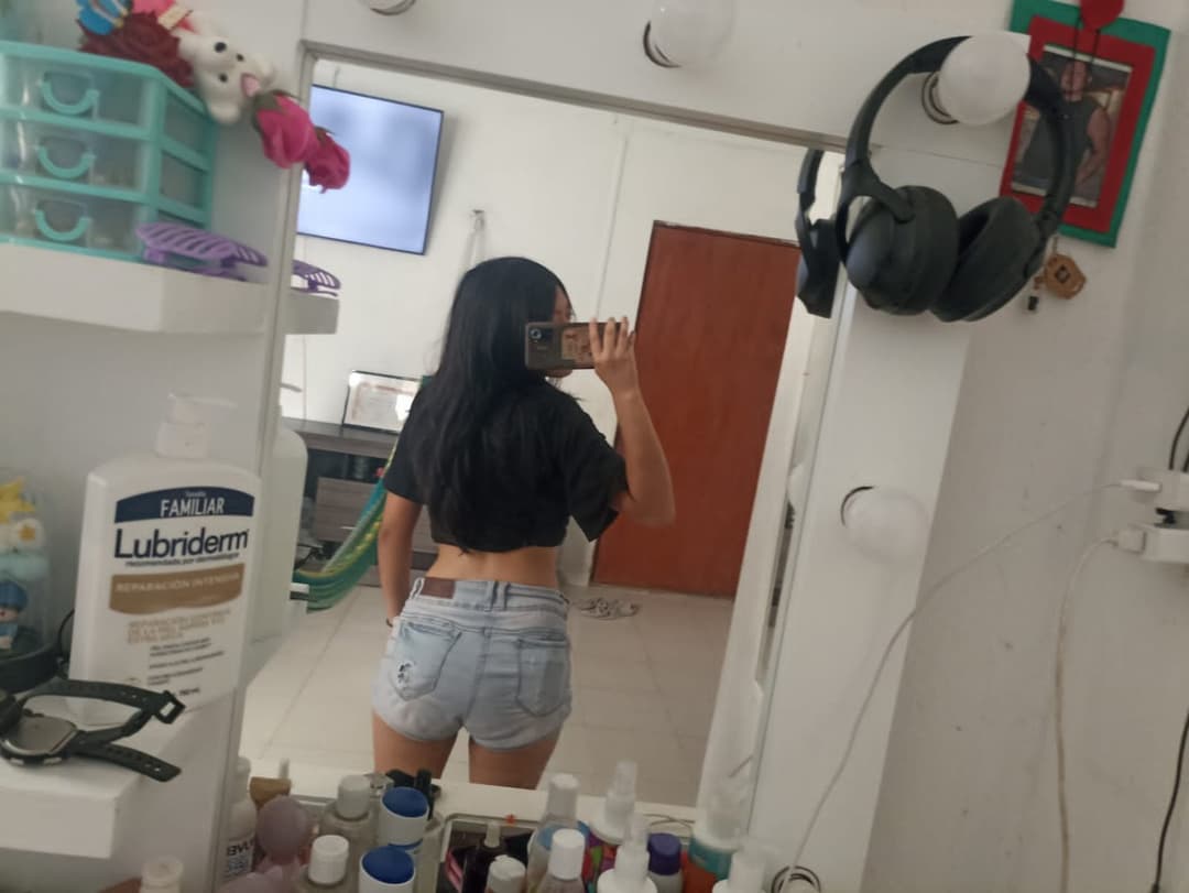 Mi amiga se durme y la quiero coger?