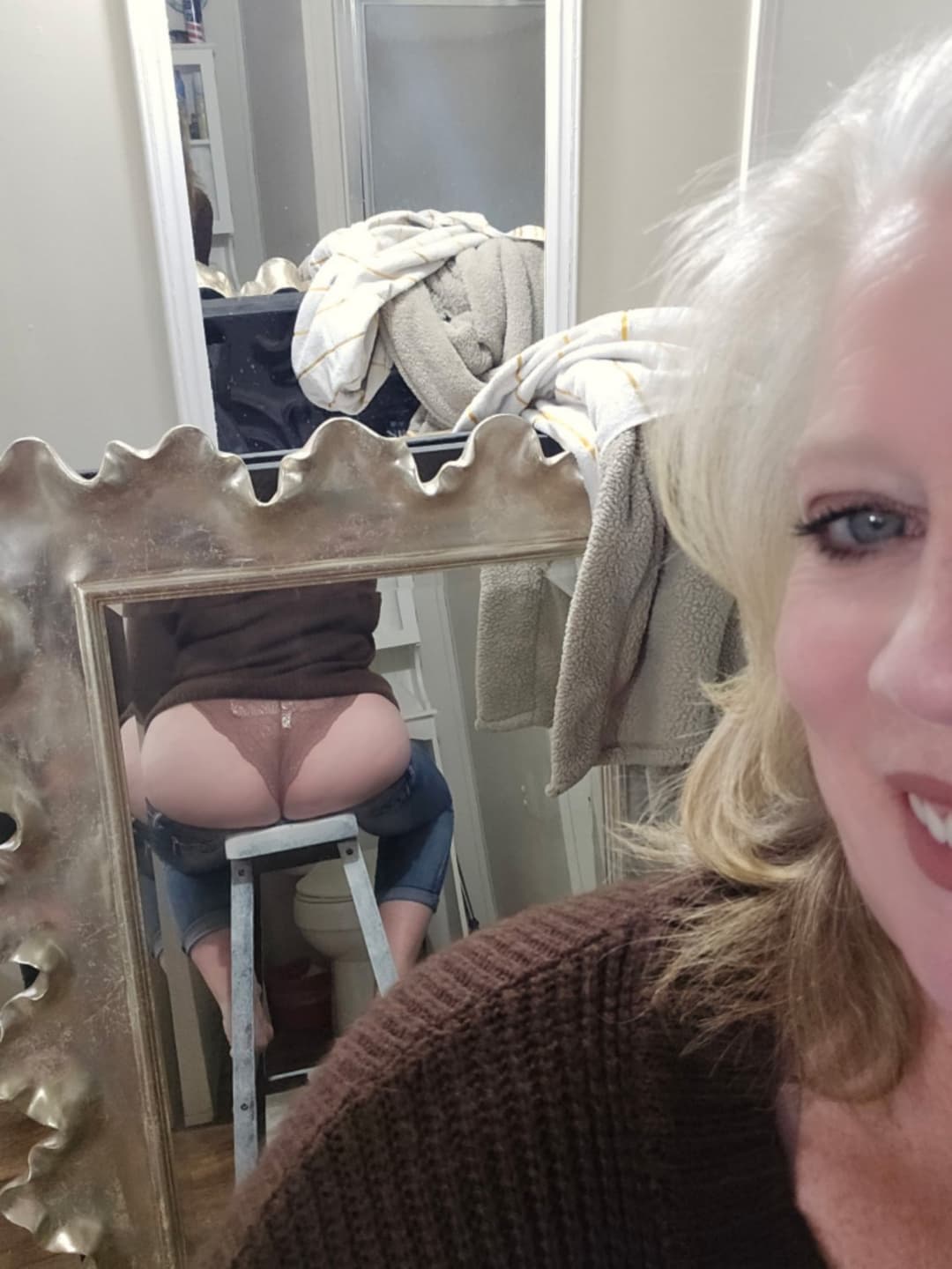 New Patient insists On talking to me in my office before appointment : Fucking Me n my Office :