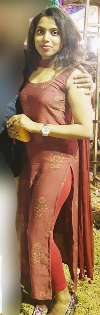 Leaked Desi NRI Mallu webslut from Switzerland!! DM for full leaked video if you know her name!!