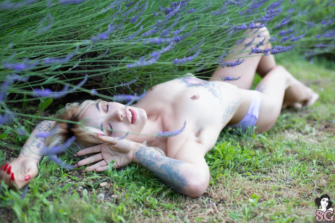 Witchy Pixie - Suicide Girls