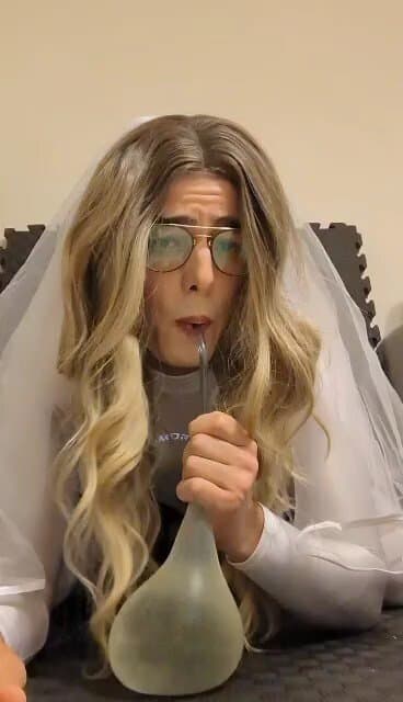 Piss drinking bbc obsessed faggot k!k: GoonerBrideJade