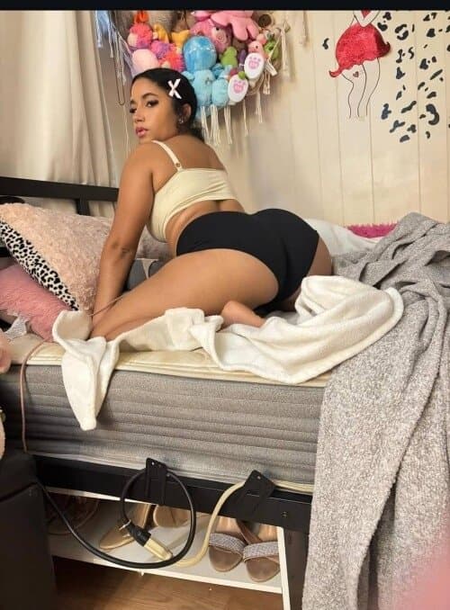 Fresh dominican teen has an astronomical booty