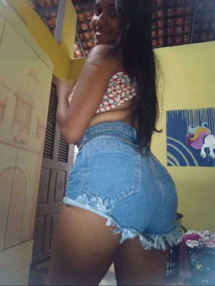 O ex vazando a Leana gostosinha.