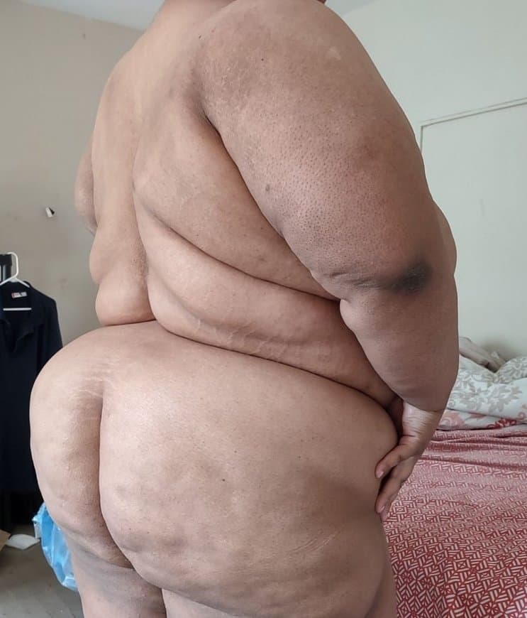 Jessica and Sarah young sexy hogs