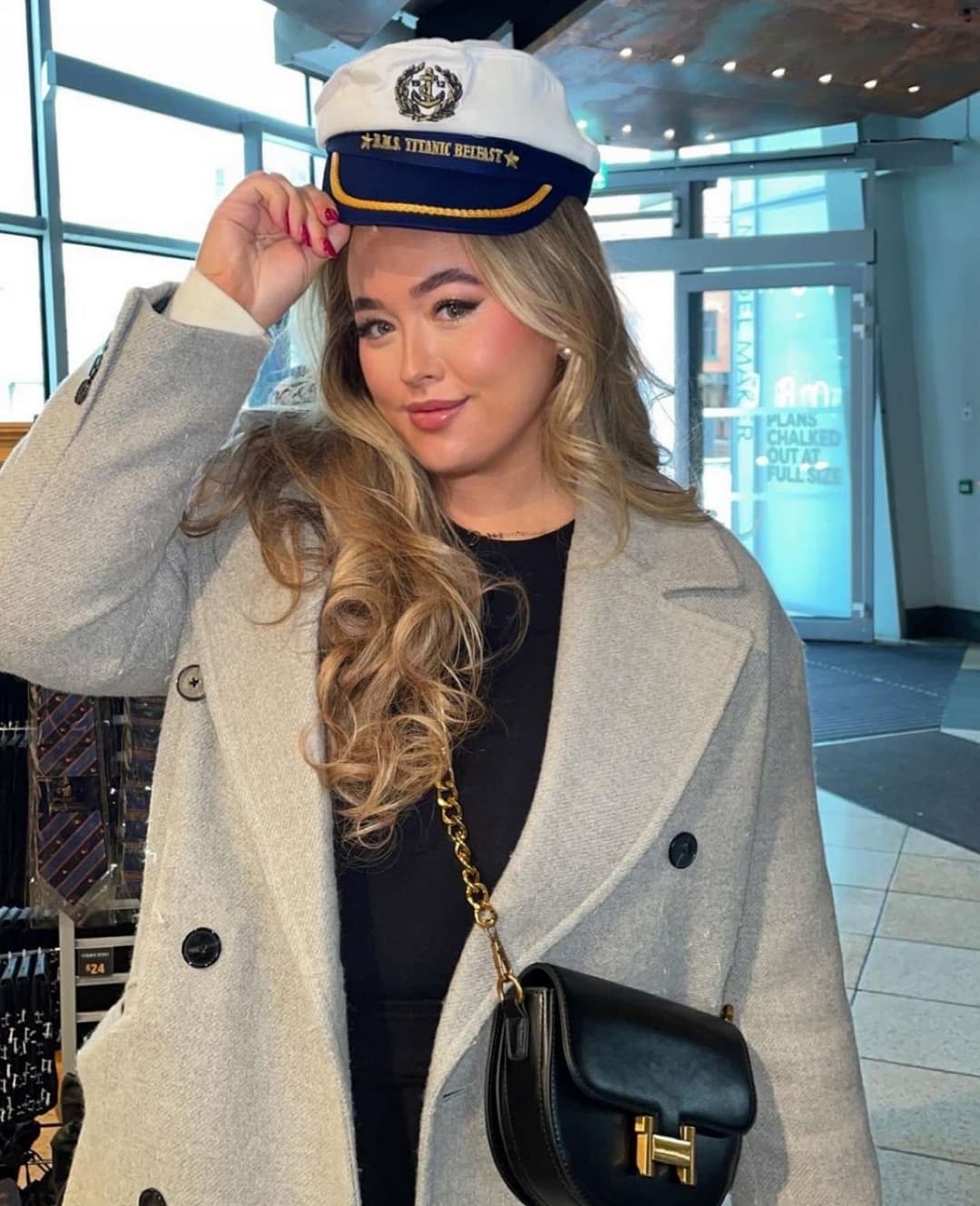 Curvey Little Teen chub. Make her famous