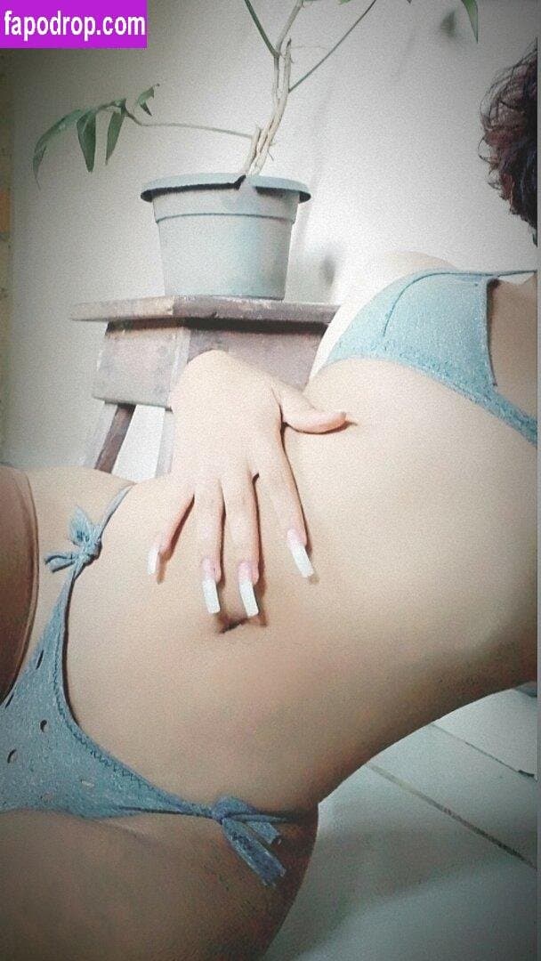 Lana Santhos / Lana Soares (repost)