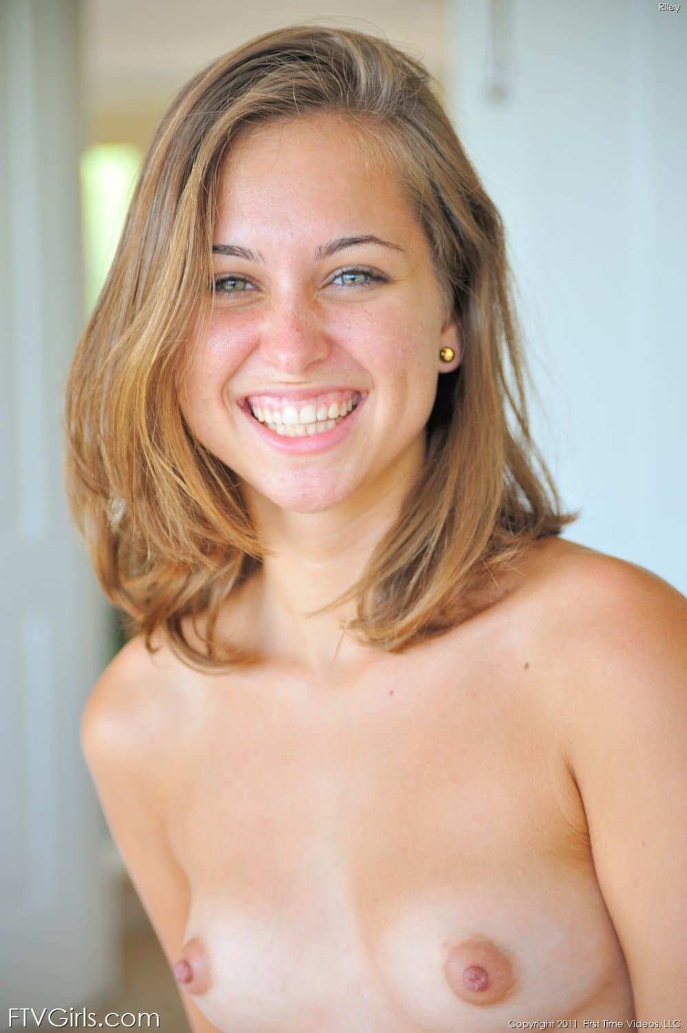 FTV Riley Reid - Fisting and feet