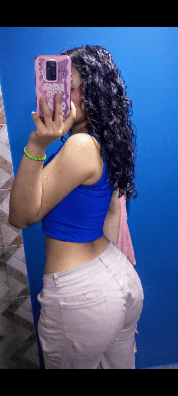 Mi nva Colombiana adolescente de culo grande