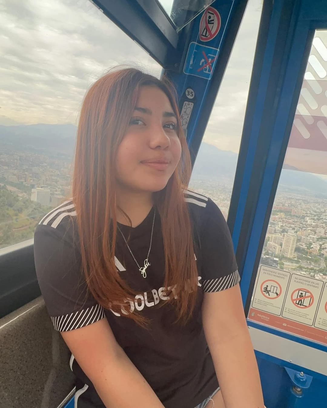 Haberme cogido a la mamá y unos años mas tarde a su hija fue excitante, las dos la chupan delicioso