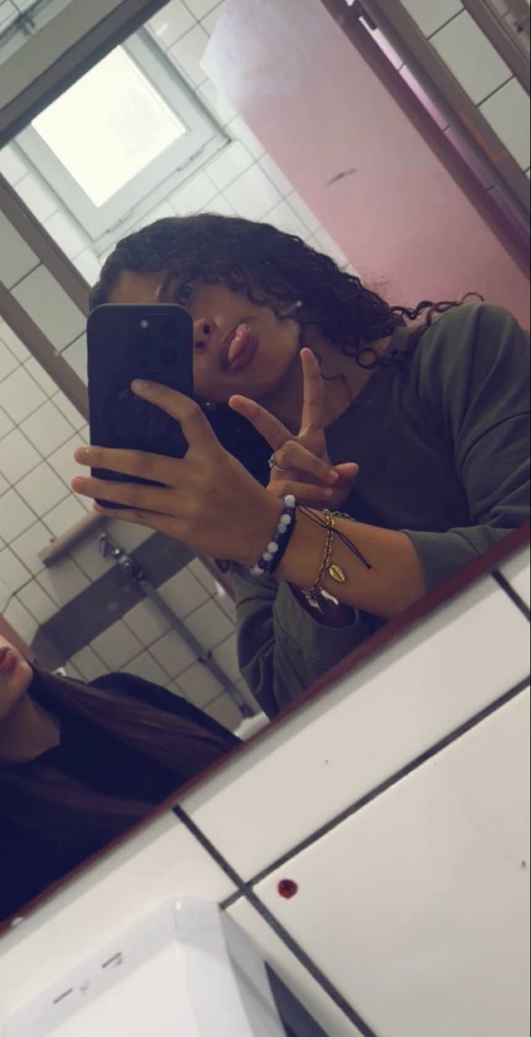 Ma cousine marocaine?? footeuse sexy