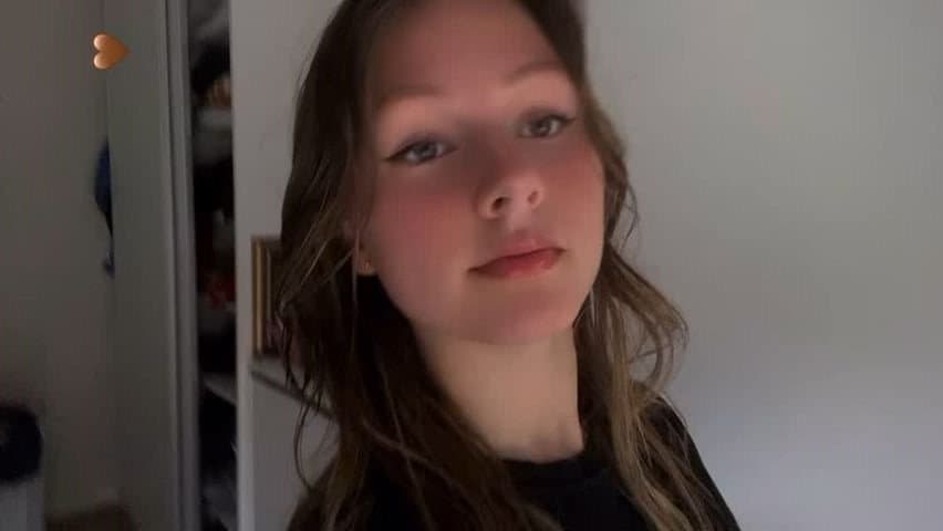 ju.huzar aluna de Curitiba que dava para professor e traia o namorado VENDE PACK