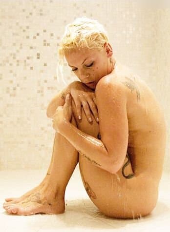 Pink Banging Body & Hot Ass & Petite Suckable Tits Has Me Dripping For The Goddess ?