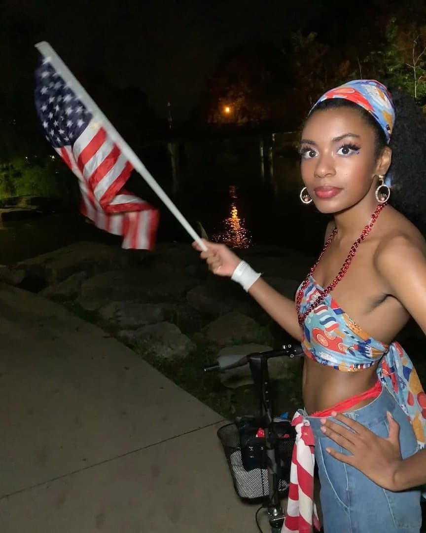 Hairy Conservative Ebony Pumps Ass With Toy