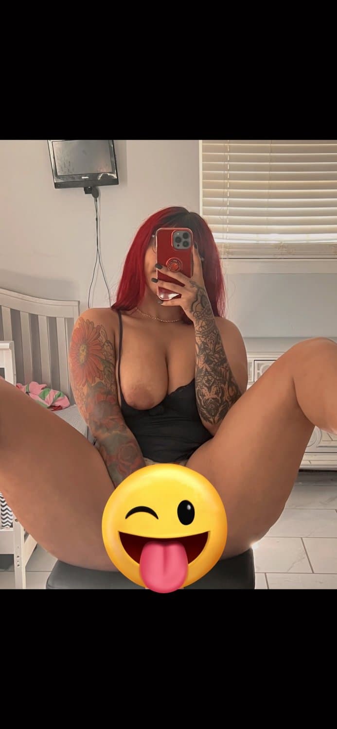 Maryelee juicy big booty ass clapping in forbidden pants