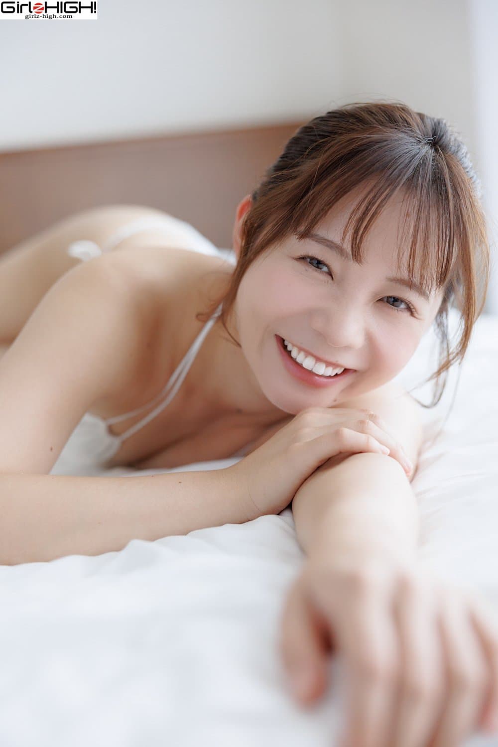 Mana 真奈, Girlz-High This is my last DVD in my 20s (bfaa_097_002)