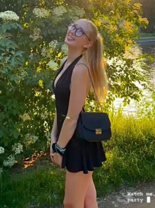 I cum so many times over this teen ?