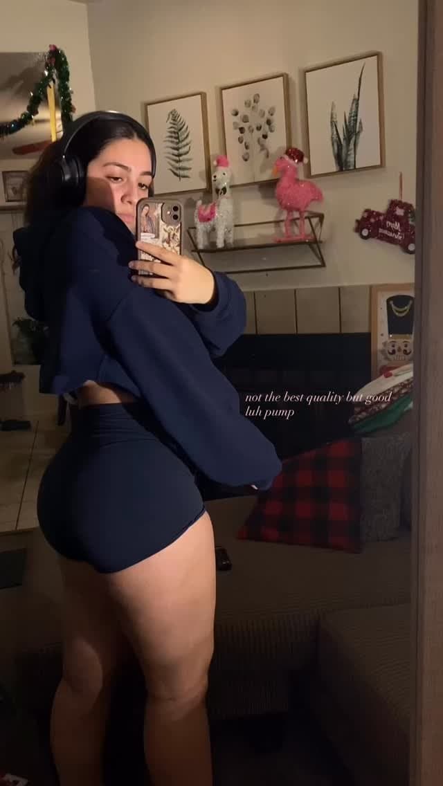 Thick Snowbunny ?Ms Bravo