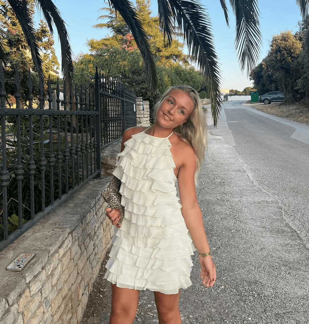 leah need duck inside of her