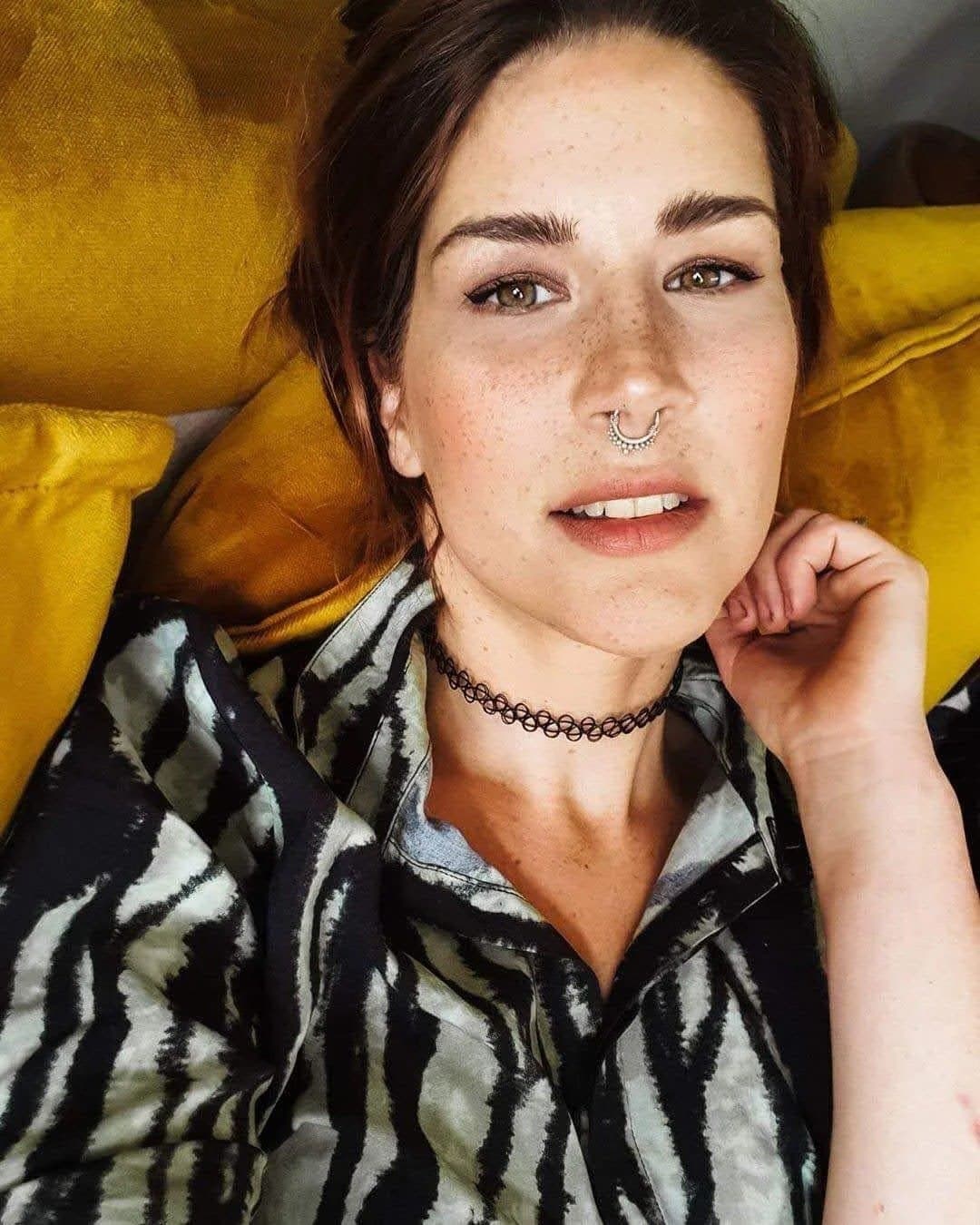 Metal Singer Charlotte Wessels!!