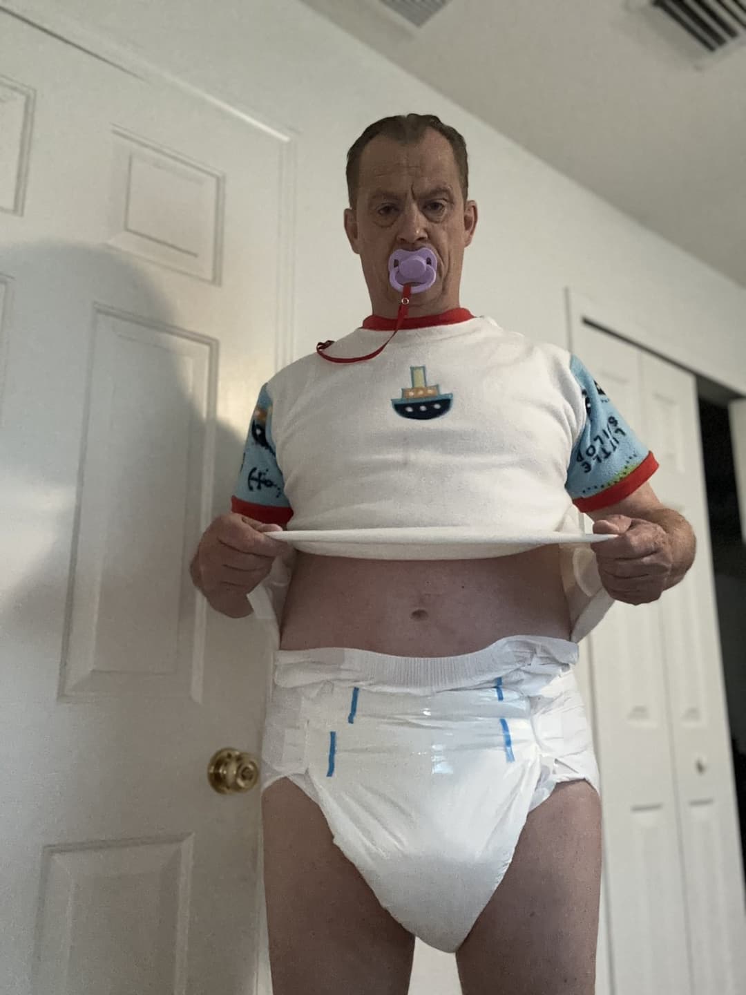 Click to view full size ABDL diapered sissybaby Peter Went