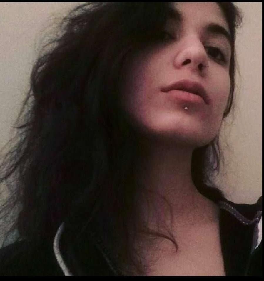 Gorgeous Turk teen takes it off and takes a facial from thick cock