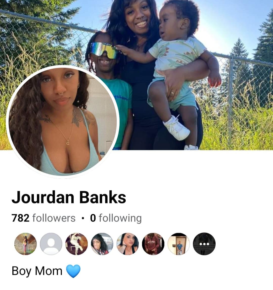 Her bd sent me a photo of her drunk with her pussy out I lost it tho it was a pretty pussy tho