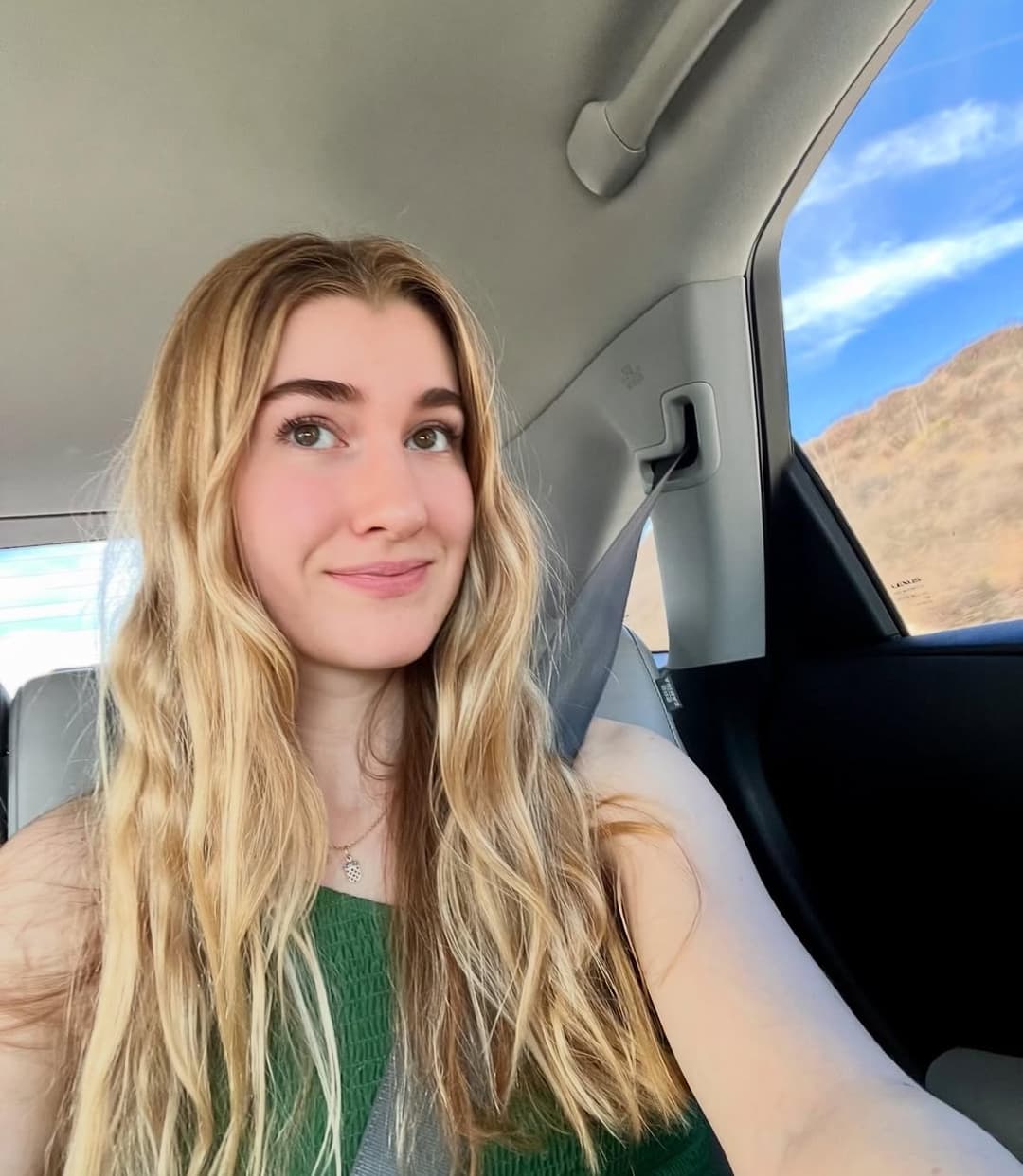 Blonde cutie in bikini needs a hard rough fuck ? dm me for more