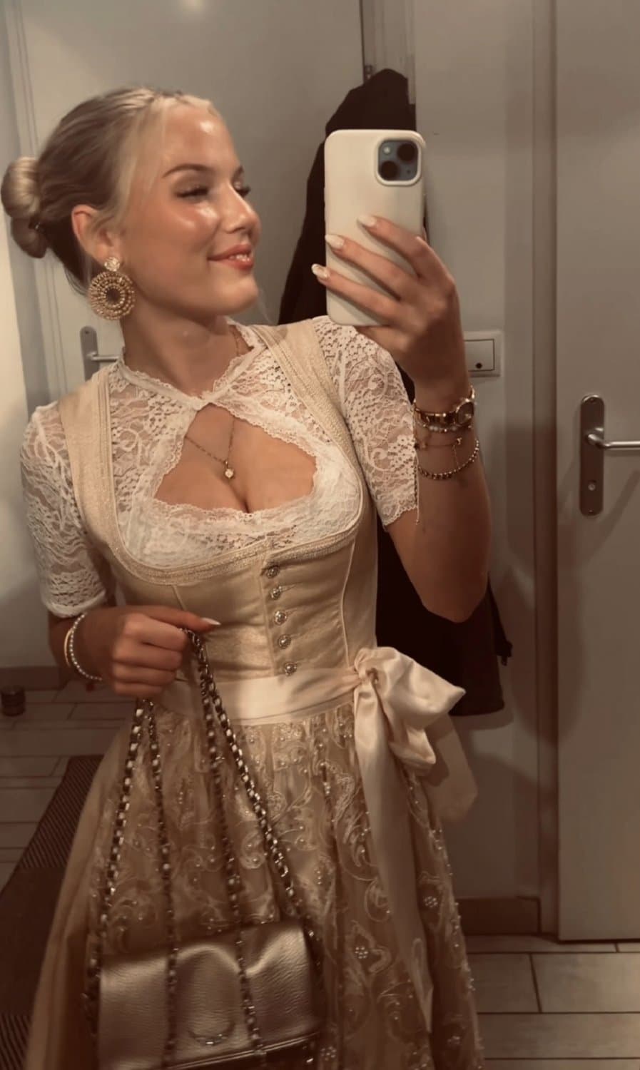 Someones slutty blonde hot daughter Anna.  Make daddy proud as a webslut