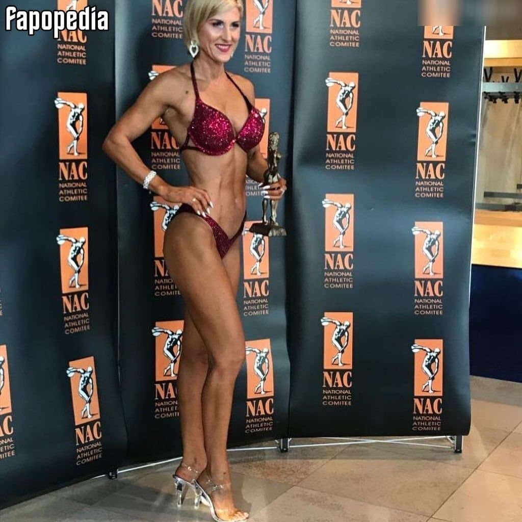 Classy mature beauty Part 2