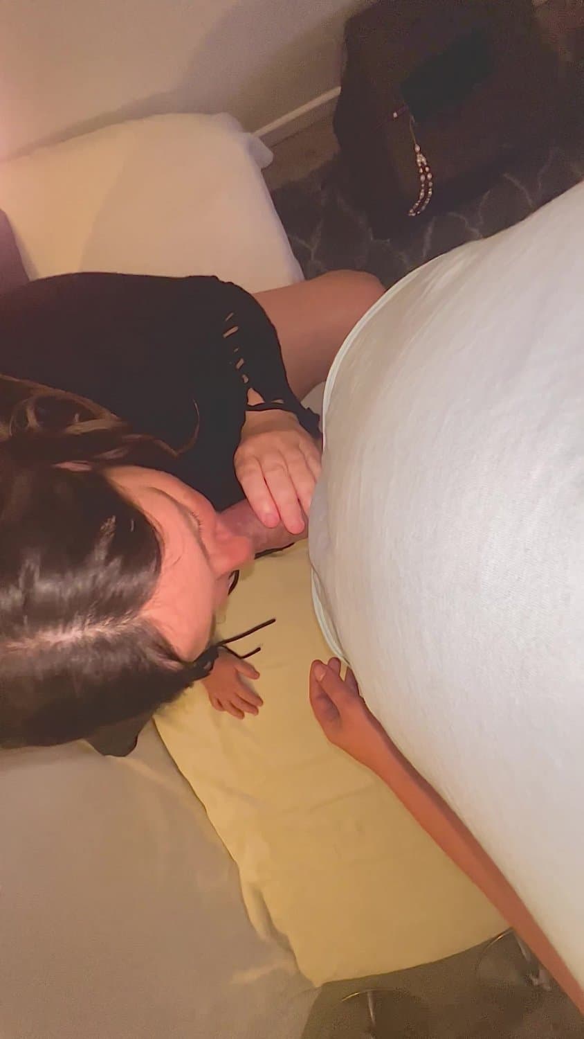 Sucked by my French step sister before the family dinner