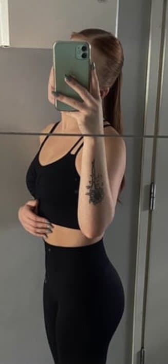 Beautiful Finnish slut Eedit needs cum on her face