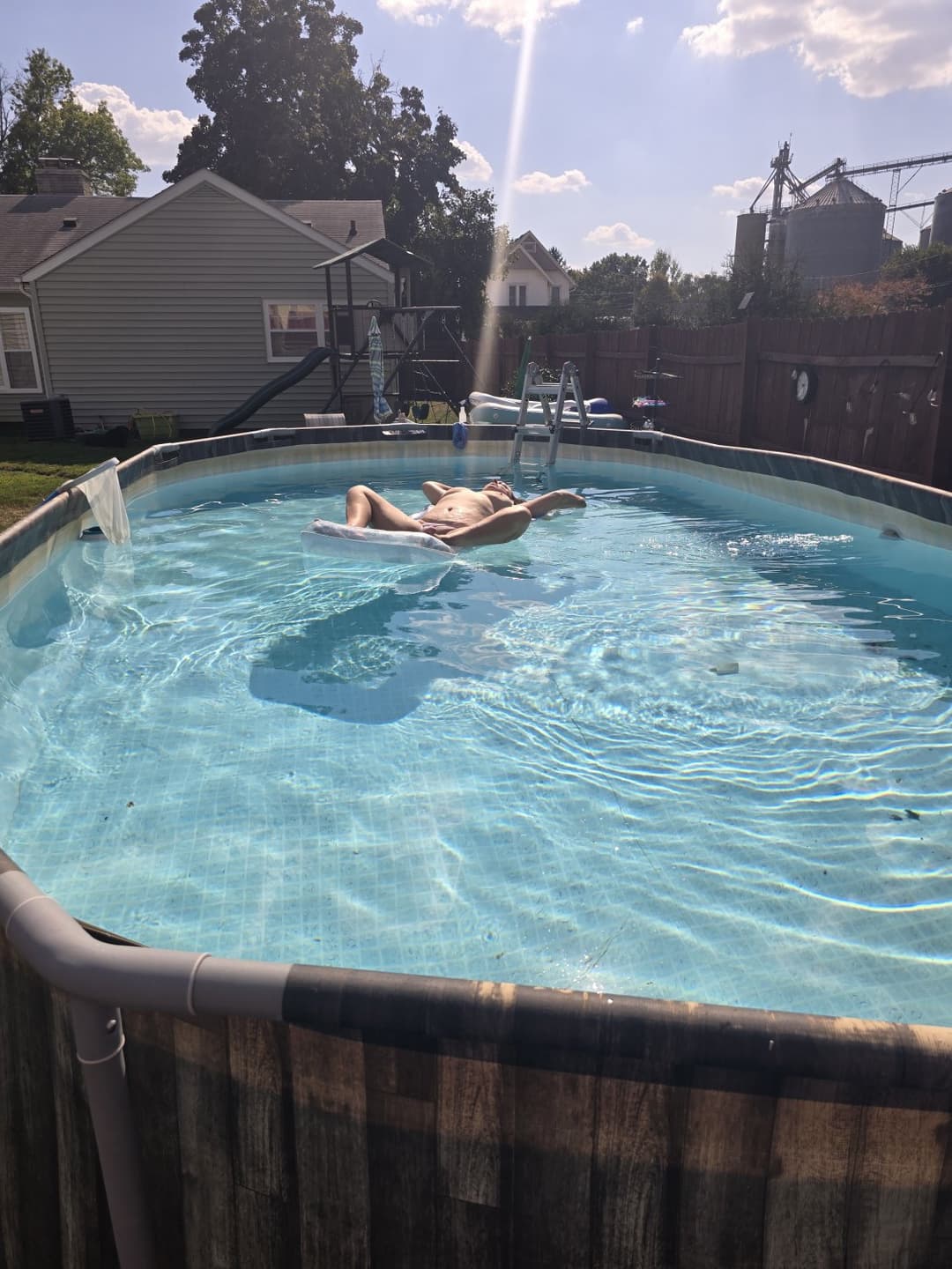 Chubby Exhibitionist Wife pt. 1