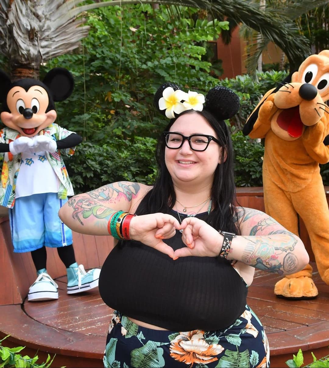 Big tits bbw goth slut Nicole fat chubby cum slut