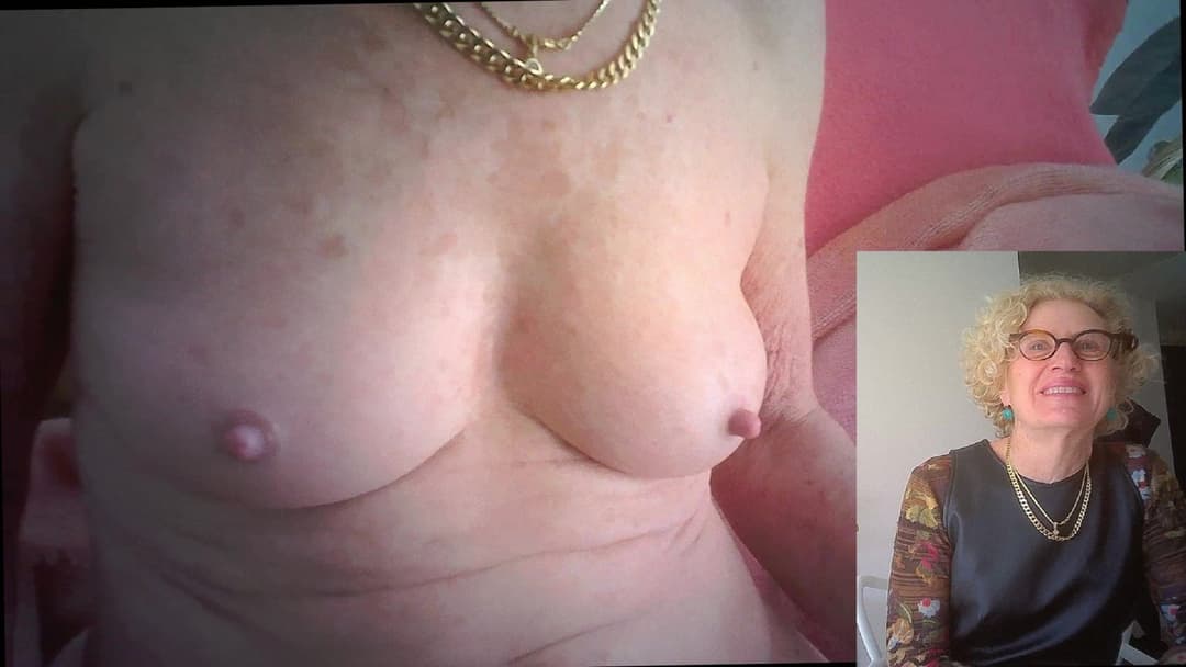 Posed and hidden parts of photo session