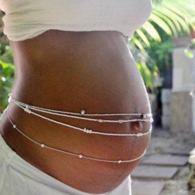 Compilado de africanas usando waist beads