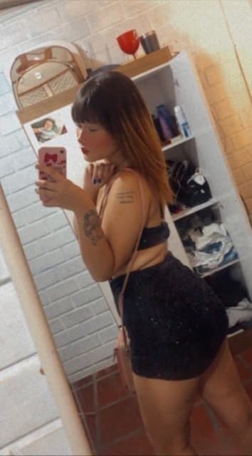 Novinha só gosta de fuder com dois