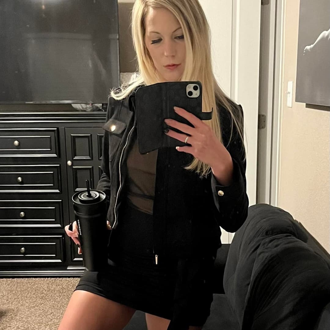 Disclosure #607: She loves the lifestyle