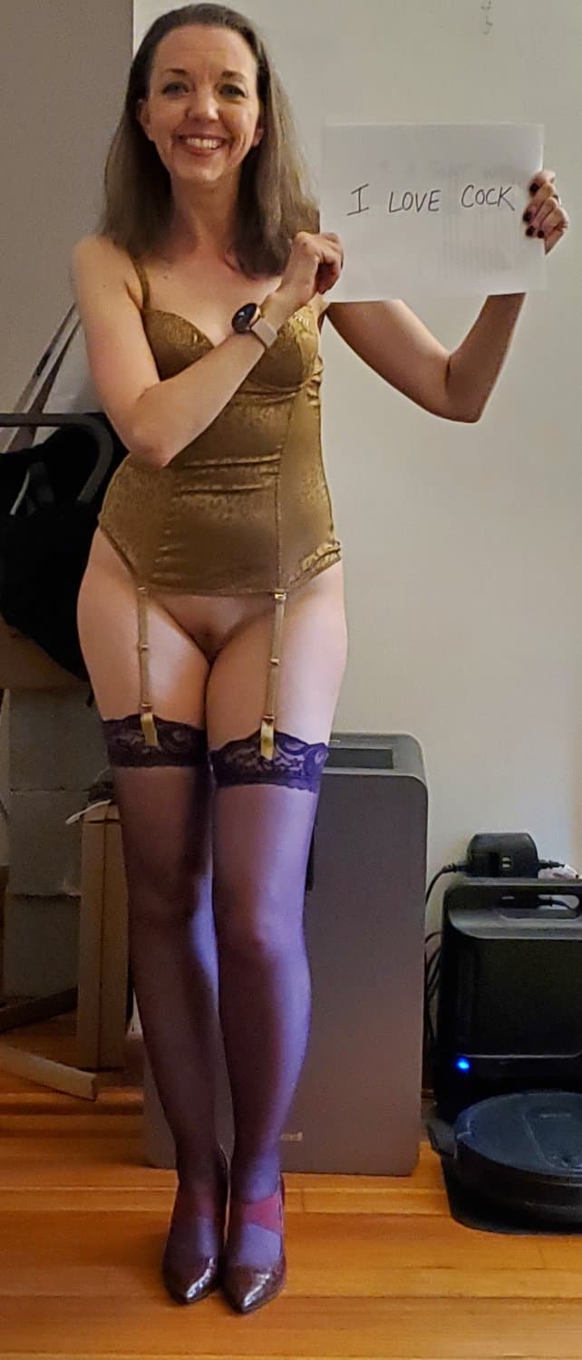 Slut Julie B - Slut Wife and BDSM Mix